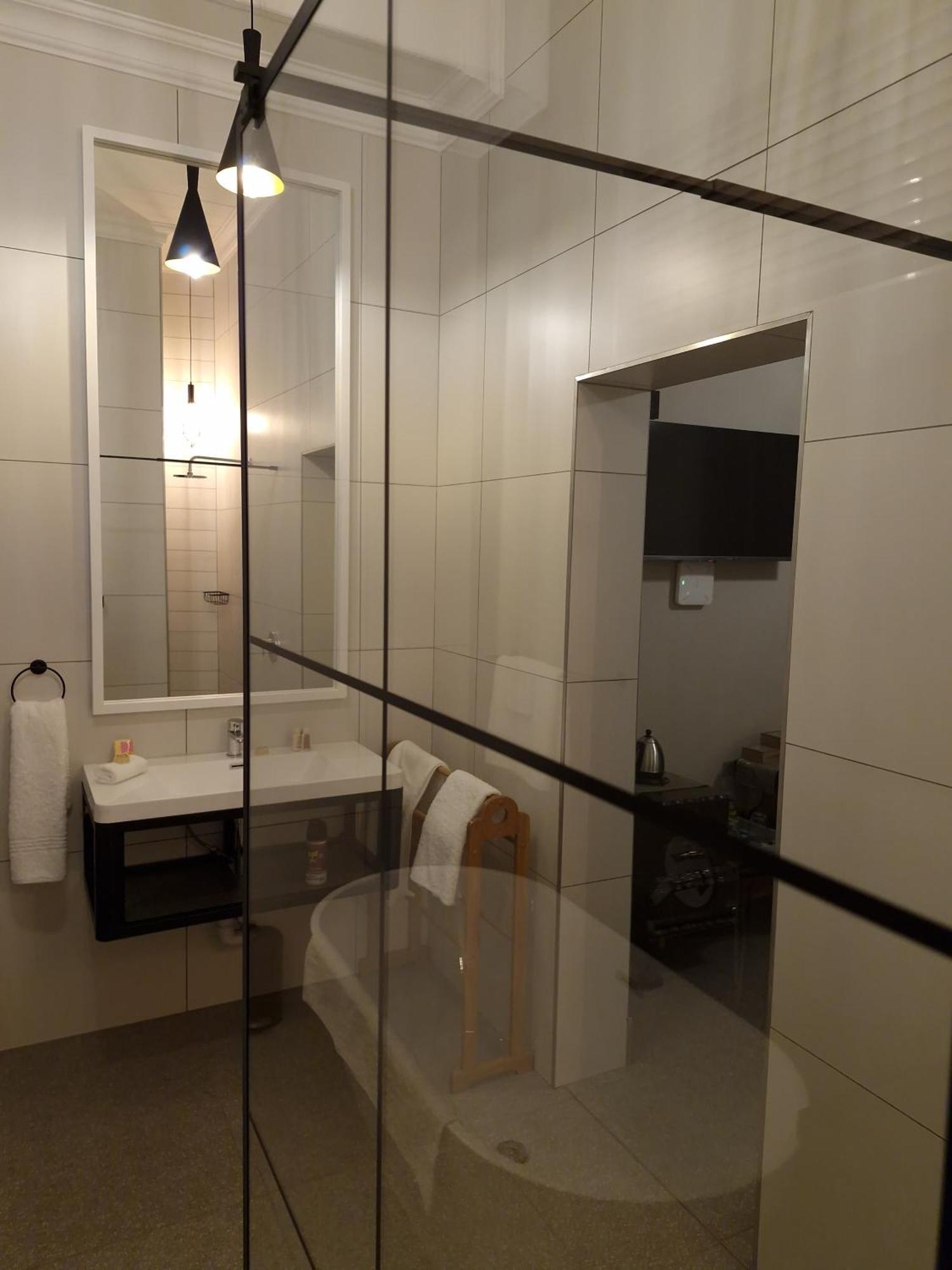 Le Chateau Guest House And Conference Centre 켐턴파크 외부 사진
